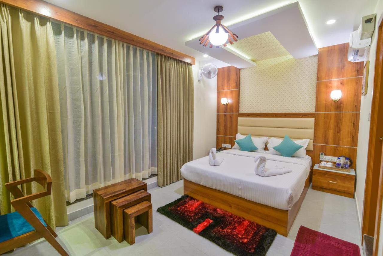 Address 24 Inn Bangalore Buitenkant foto